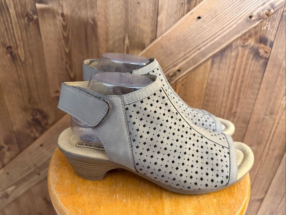 Earth Spirit Women’s Size 9.5 Gray Perforated Open Toe Comfort Sandals